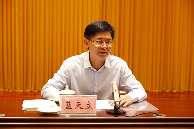 连续缺席多场重要活动，广西壮族自治区主席蓝天立被查