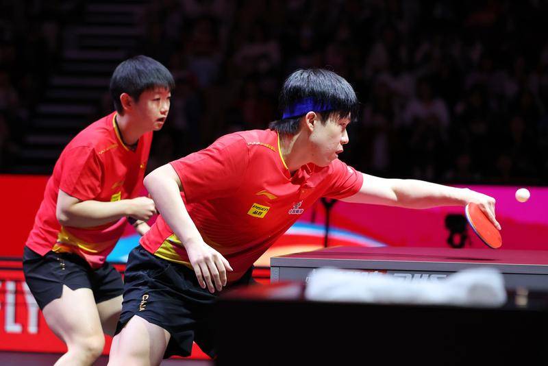 王楚钦/孙颖莎3-0林仲勋/申裕斌 晋级决赛战日本组合