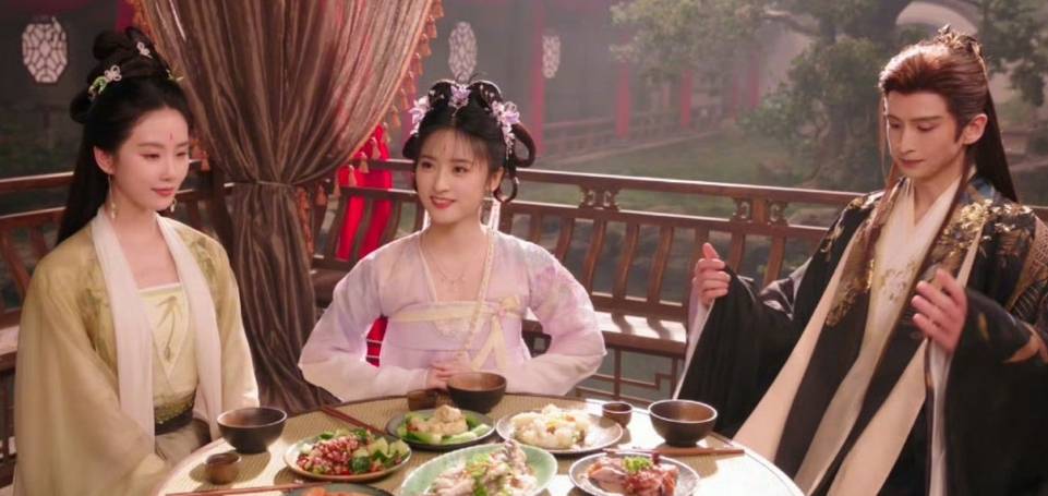 原创            张云龙沈月“互怼”出圈？嘴炮CP狂撒狗血，网友：这波宣传我买单