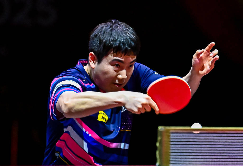 雨果4比3战胜梁靖崑创巴西乒乓历史，男单决赛再战王楚钦