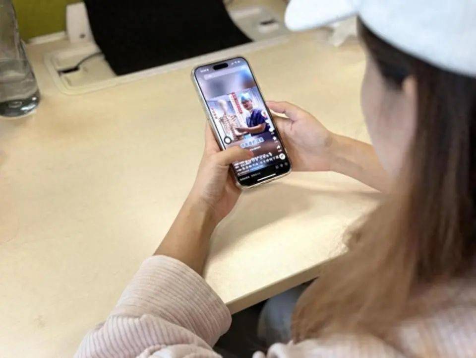 年轻人开始用“多巴胺排毒”，有科学依据吗？