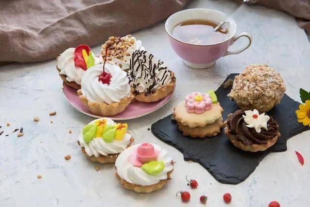 医生发现：若老年人戒掉甜食，不用多久，身体或有4个明显改变