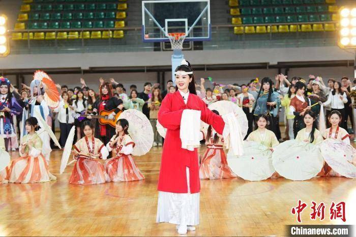 《百校戏社·青青四季》解锁传统文化在校园里的N种打开方式