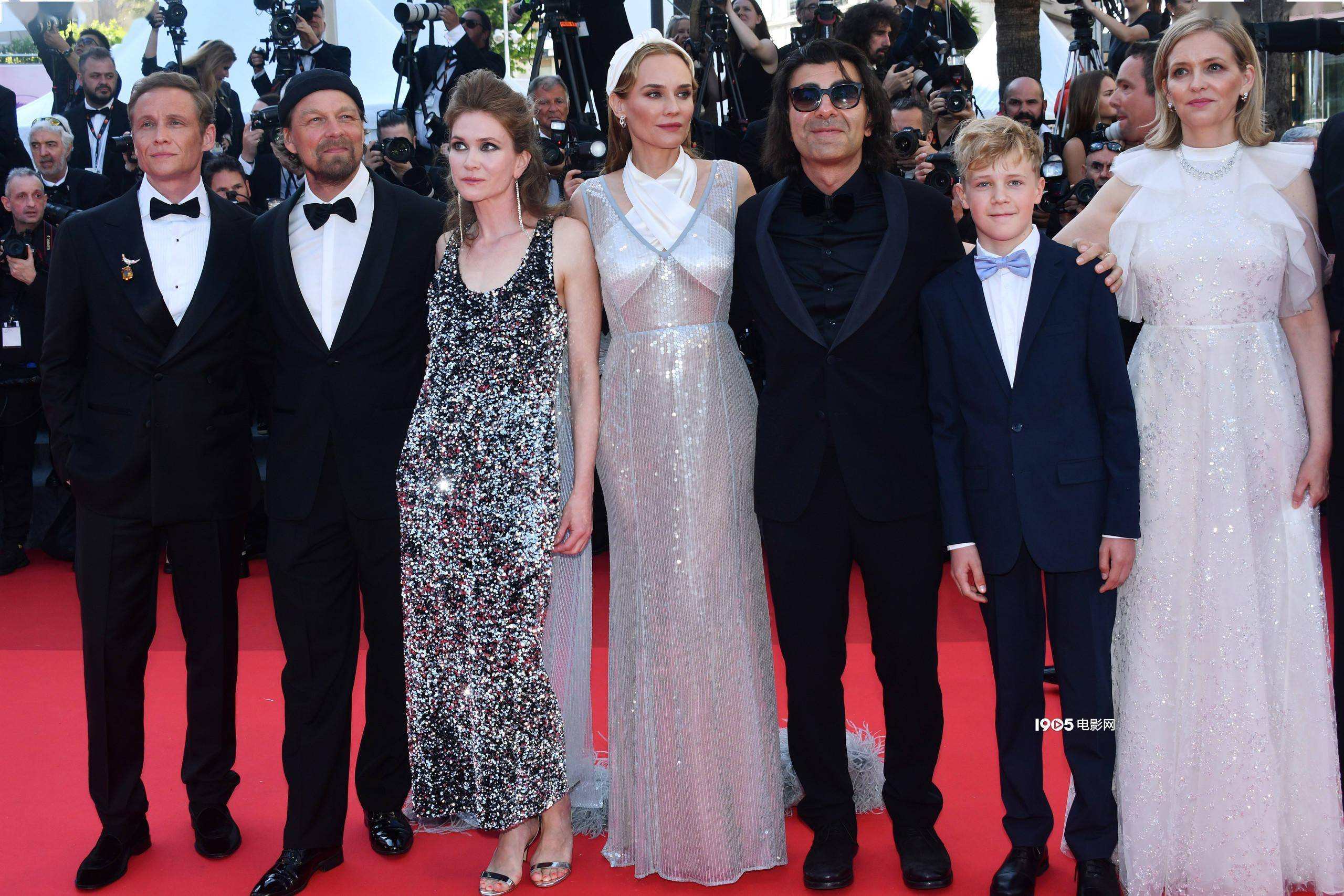 梁静戛纳推荐《东极岛》 西、法电影追问社会症结