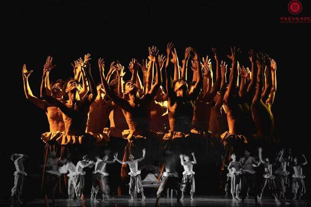 舞动千年农耕记忆——河南艺术职业学院舞剧《农历》震撼上演
