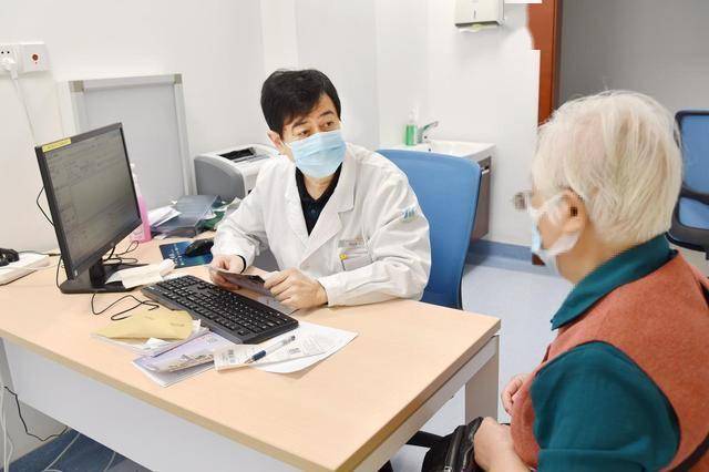 医生发现：能活过85岁的高血压患者，大多在50岁时，做了这4件事