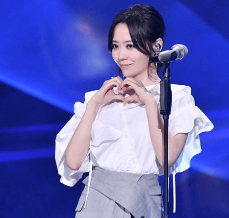 原创            张靓颖张新成我们的明天