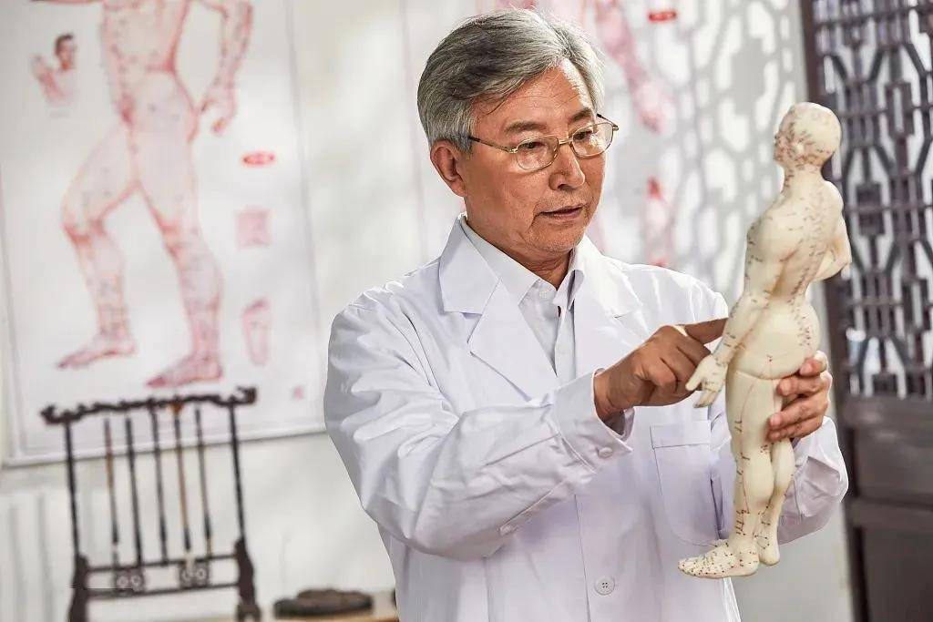 “八个总穴”一打开，多病不来犯！