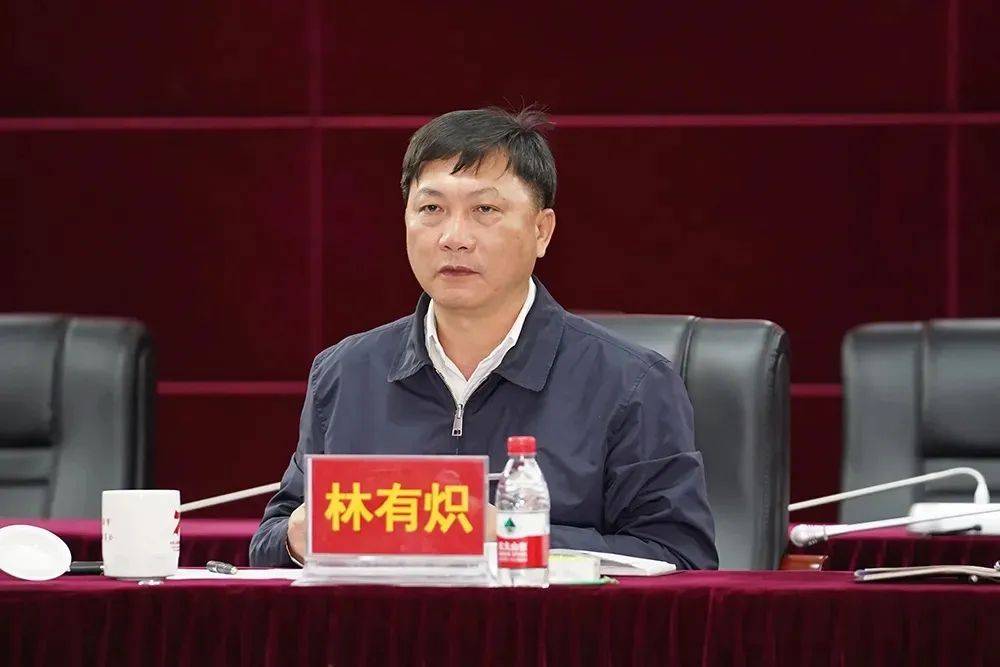 4名干部收茅台、喝茅台，其中两人还收了冬虫夏草