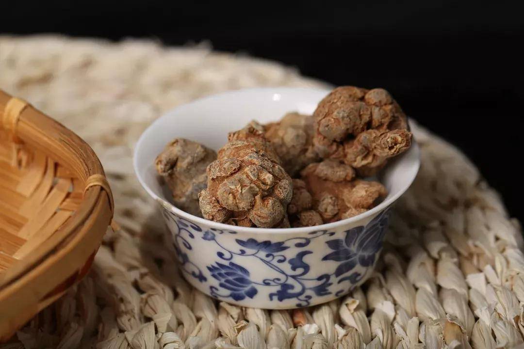 人参补气第一，三七活血第一！常服久服可延年益寿，但这类人不能吃！