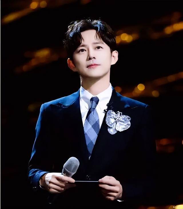 原创            无妻无子，身价过亿，已经51岁的何炅，还能和保姆过一辈子？