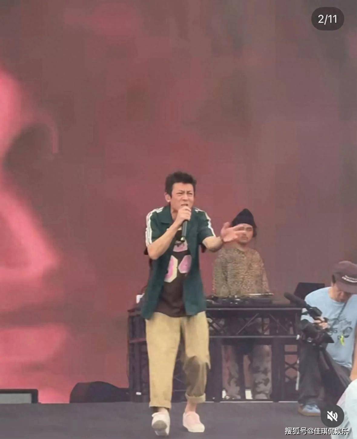 陈冠希晒最新状态，白发皱纹满脸斑，耳垂折痕明显被提醒