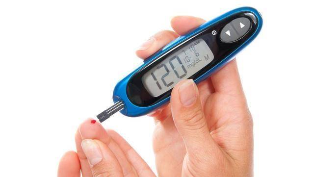 早餐决定血糖？糖尿病人吃得越素，越稳当？医生：不会吃反而坏事