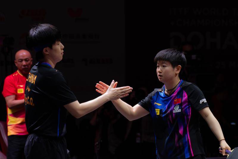 世乒赛:王楚钦/孙颖莎3-1逆转日本组合 晋级混双半决赛