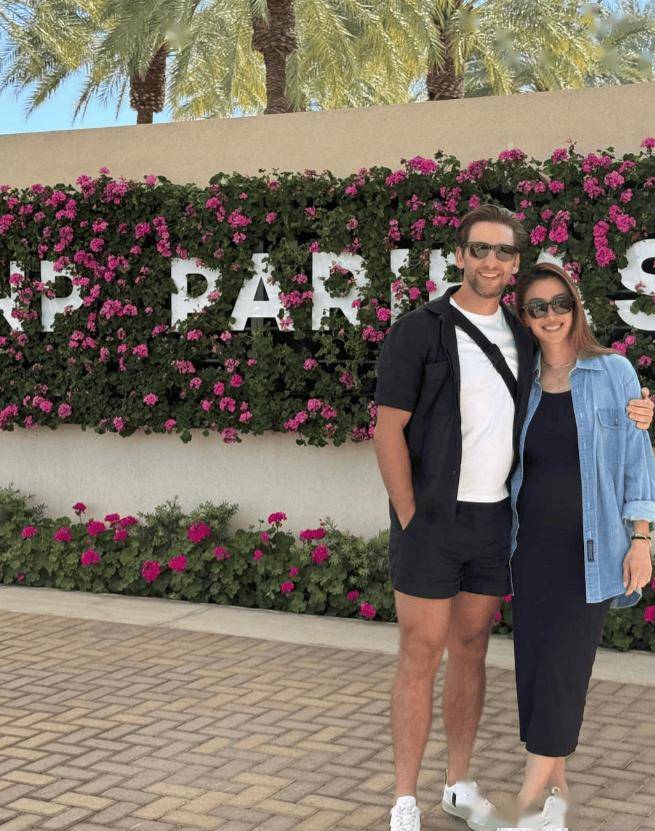 谢霆锋妹妹谢婷婷宣布怀第二胎！大晒与高大外籍老公合照！大女儿生父依旧成迷！