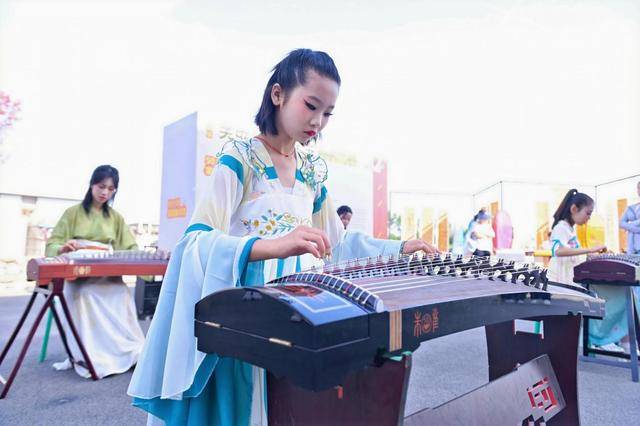 童心筑梦展艺术风采 戏剧传情润文化根基