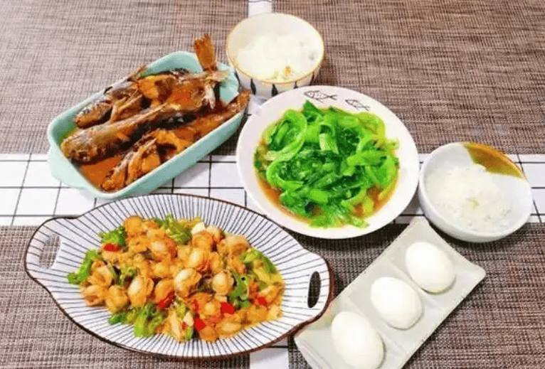 糖友们注意了！夜间高血糖正在偷走你的寿命，这7个救命对策越早用越好