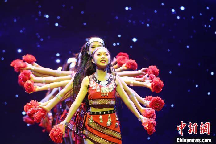 云南省残疾人艺术汇演：500余名演员诠释“不完美”的力量