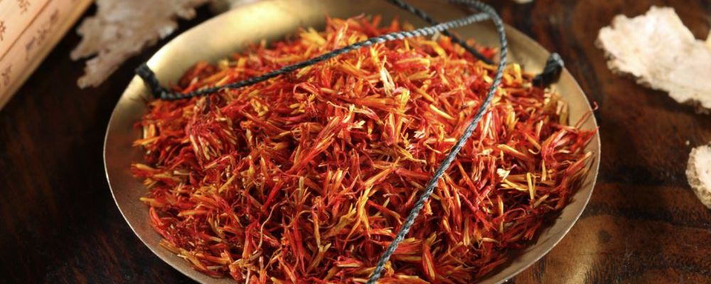 “红花泡水喝之正确方法与用量大揭秘”