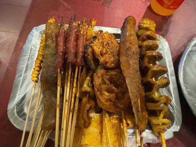 天气变热，医生再三告诫：患有脂肪肝的人，晚上谨记1不吃3不做