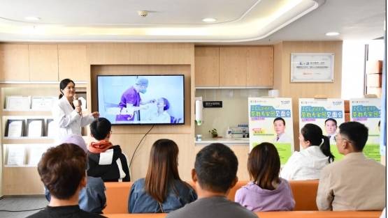 爱尔眼科 ICL 手术专家团：守护近视患者全链条安全