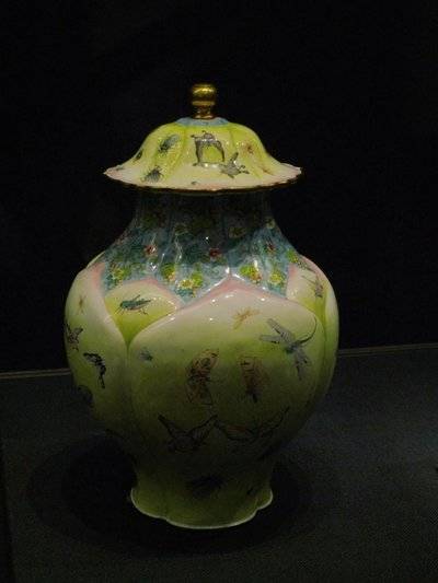 新加坡华人古董商李鉴宸直言：中国古玩界拼的是年龄和花钱买的资质，而非专业能力