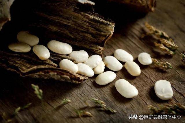 被称为“碳水拦截者”“嗨吃不怕胖”的白芸豆，真的能减肥吗