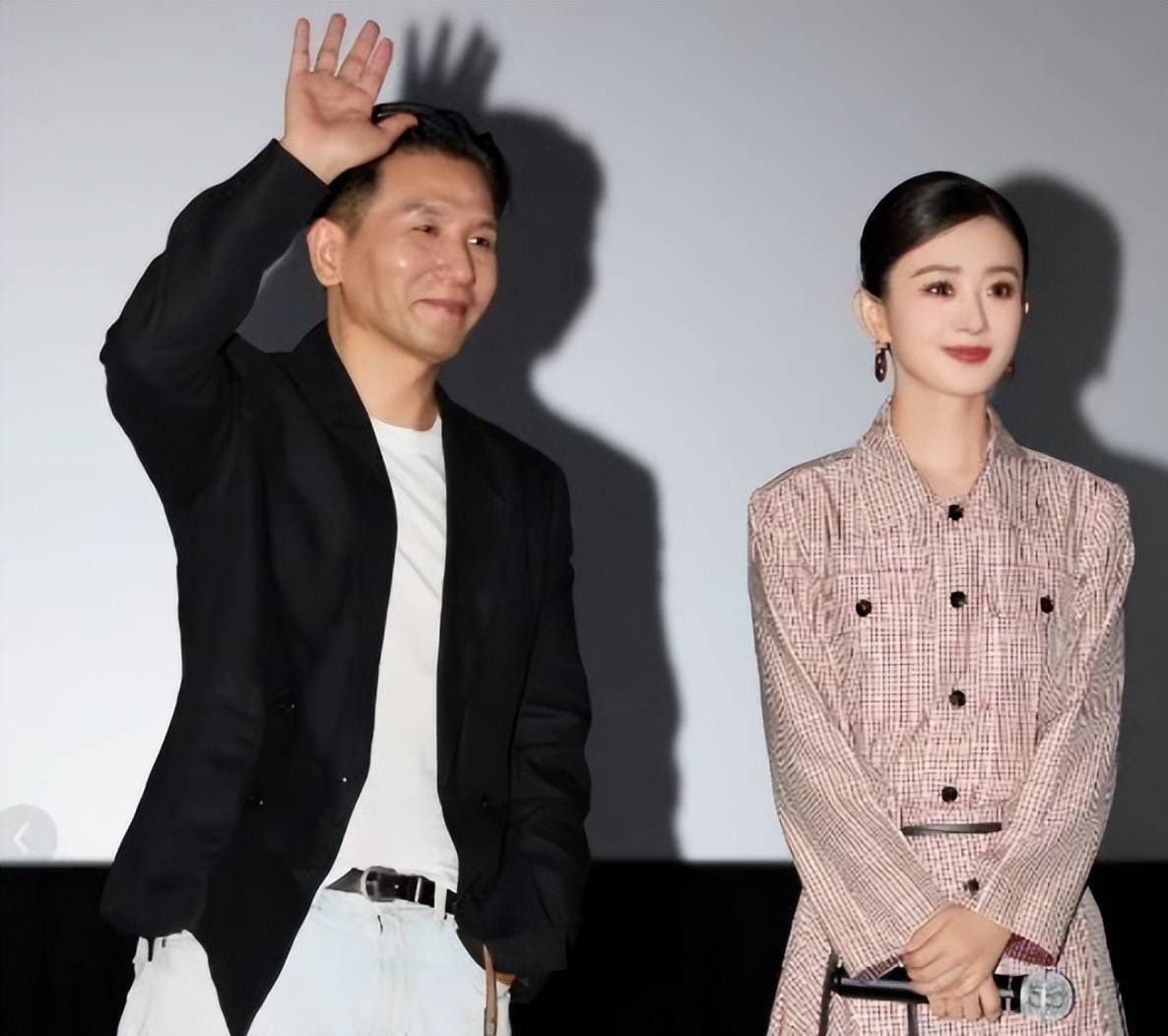 原创            赵丽颖赵德胤疑似在恋爱，男方黑历史被扒，7个兄弟姐妹各有槽点