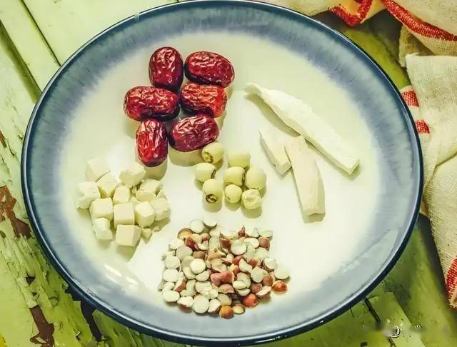 春雨潮湿易伤脾！多吃这4种“祛湿高手”，全身轻松不犯困