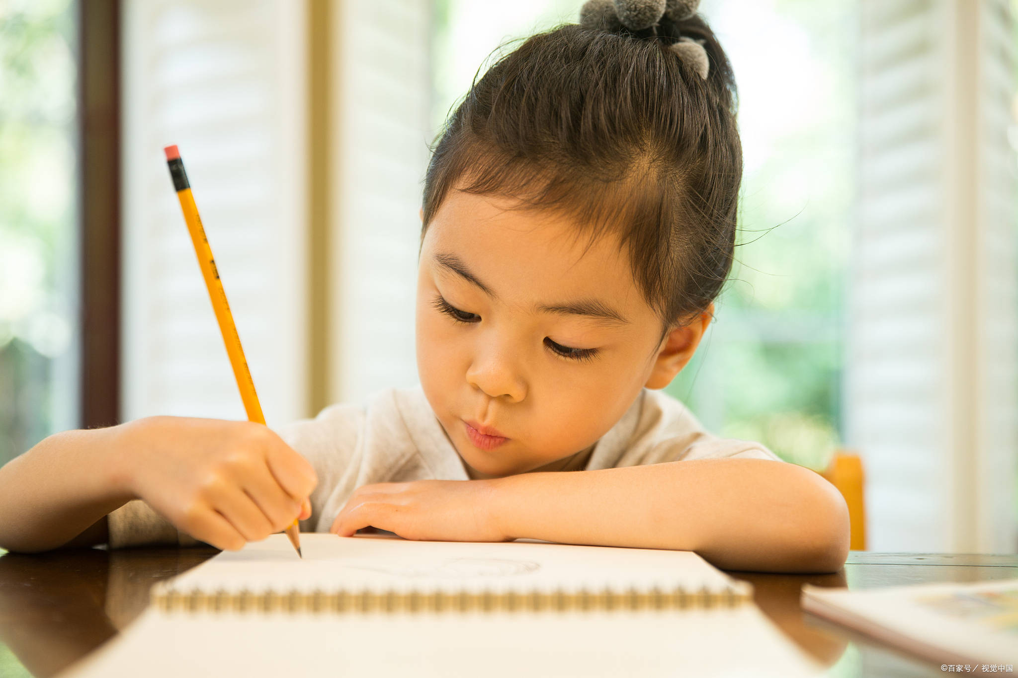 斯坦福「棉花糖实验」新发现：这样培养孩子的自控力才有效