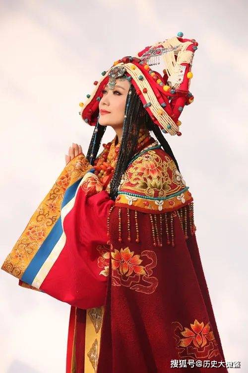 原创            丈夫为她灭一国，事后却发现，她藏了个惊天骗局