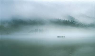 一声不吭 埋头实践