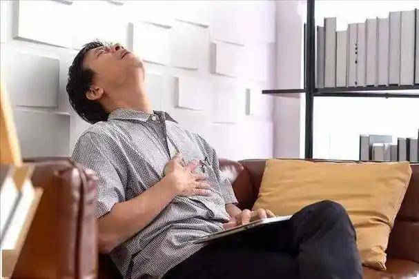 高血脂并发症去世的人越来越多！医生建议：4件事，再懒也得坚持