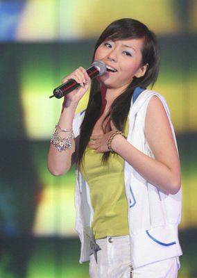 张靓颖与刘宇宁合作演绎的《九万字》