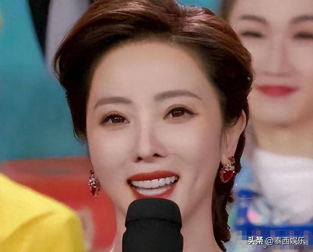 原创            央视主持人李思思：嫁给初恋三年生两娃、辞职央视后，现状如何？