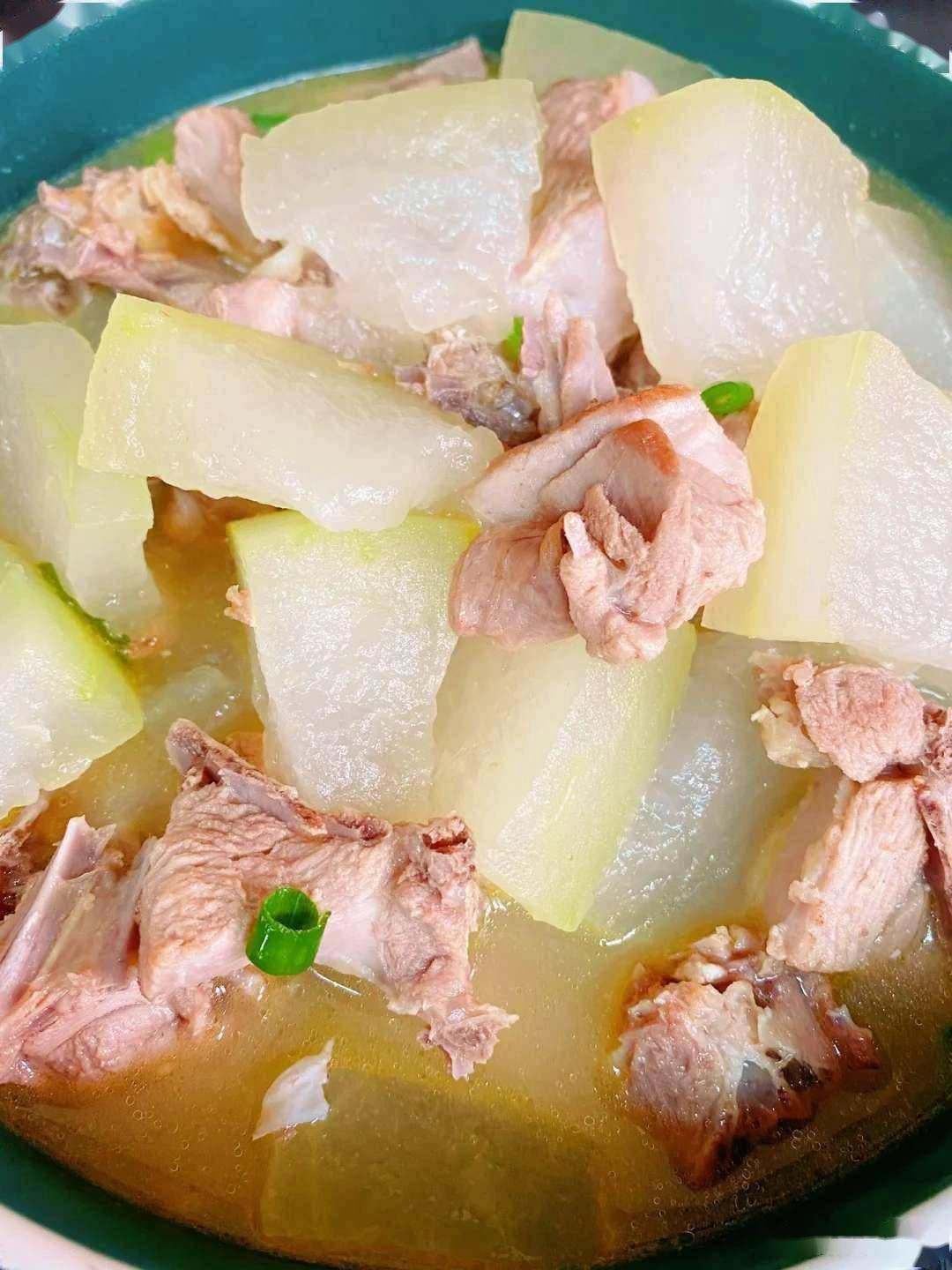 今日小满，饮食有讲究！记得“吃3样尝3鲜”，应季而食，顺利入夏