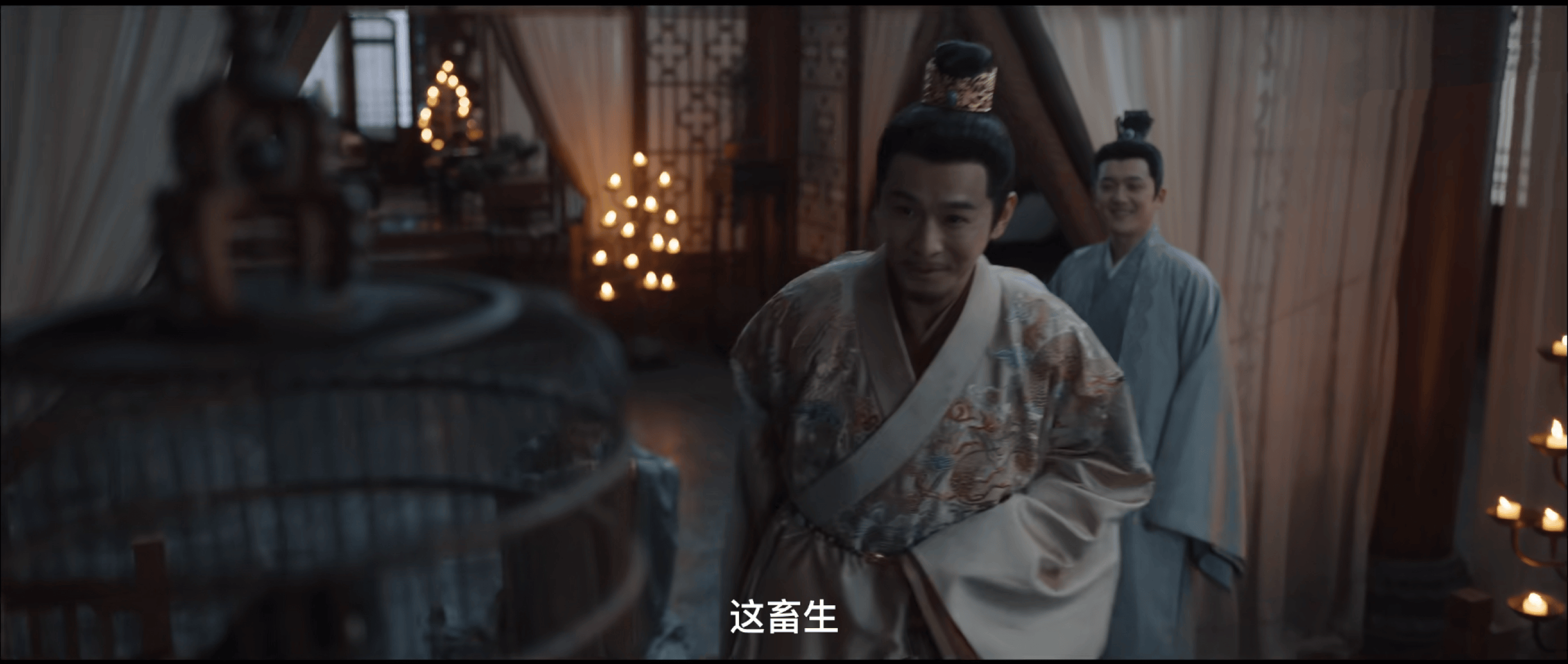 原创            太烧脑了，面具人是第三人的证据增加，永容可能是藏海盟友？