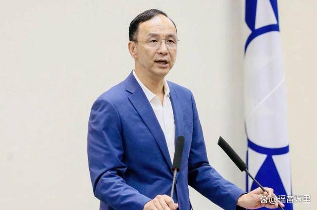 原创            赖清德报复蓝营，26架解放军战机无预警进逼，台民高呼：快统一！