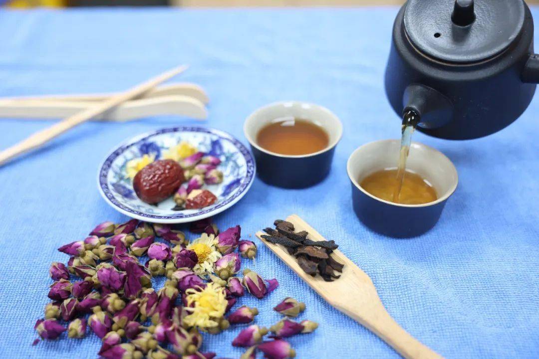 【母亲节】给妈妈送上“疏肝健脾茶”吧，广东省中医院再推新药膳！