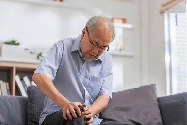 医生提醒：气温上升后，有关节炎的患者，保养记住五个重要事项