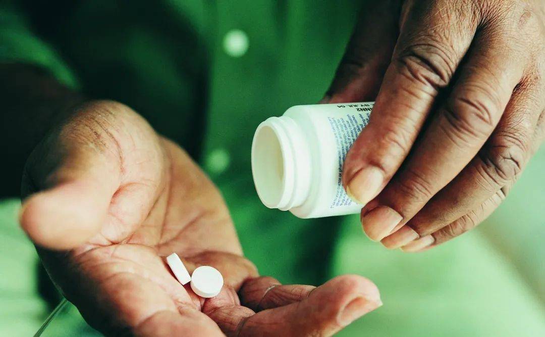 帕金森病的药物怎么吃？科学用药指南