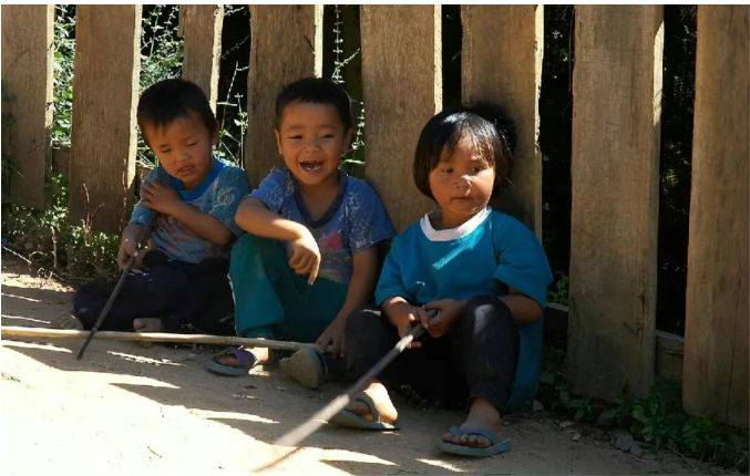 10岁孩子自卑到骨子里！妈妈悔死，很多父母都有，别沾沾自喜了