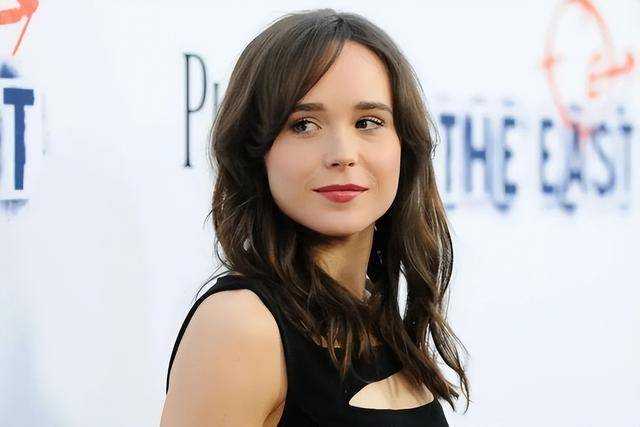 原创            女星艾伦佩吉：好莱坞“女变男”第一人，变男人后找女友，秀肌肉