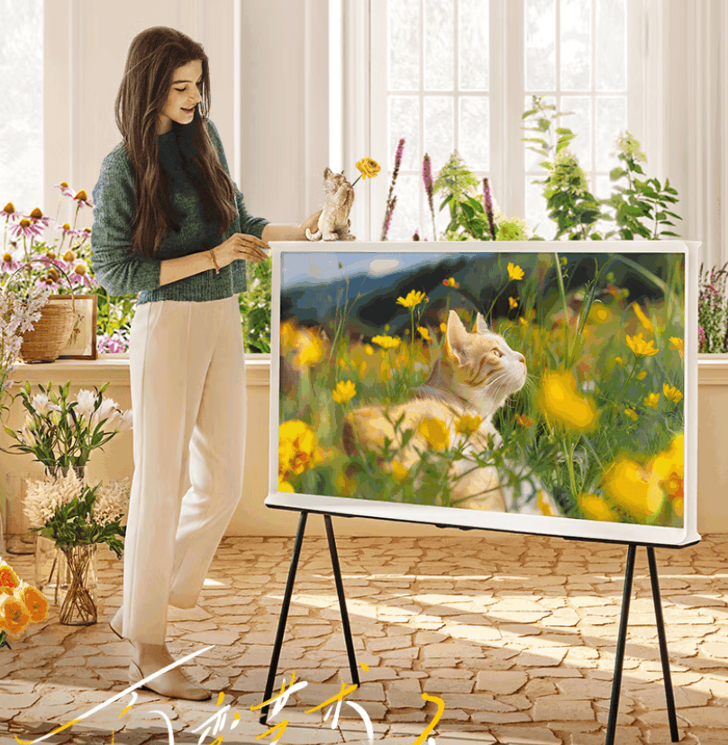 让闺蜜机摘桃子？传统电视厂商不同意，移动艺术电视跌破5000元