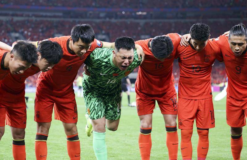 国足将连续三天进入封训 教练组或根据需要改造个别球员