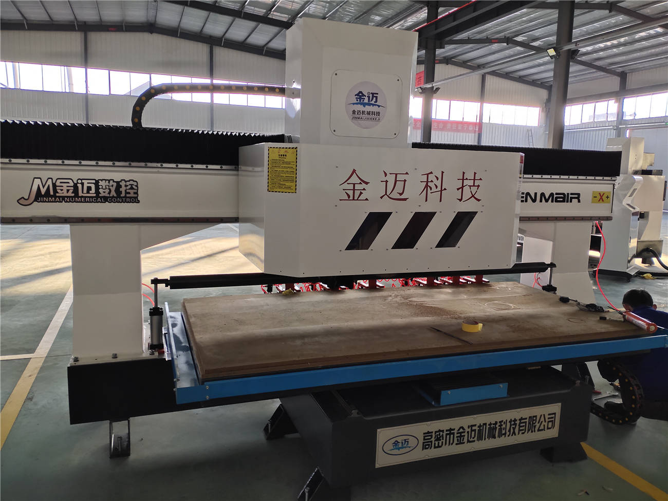 数控木工往复锯：木工切割的灵动利器数控木工往复锯