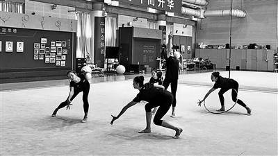 中国艺术体操队新亮相惊喜连连