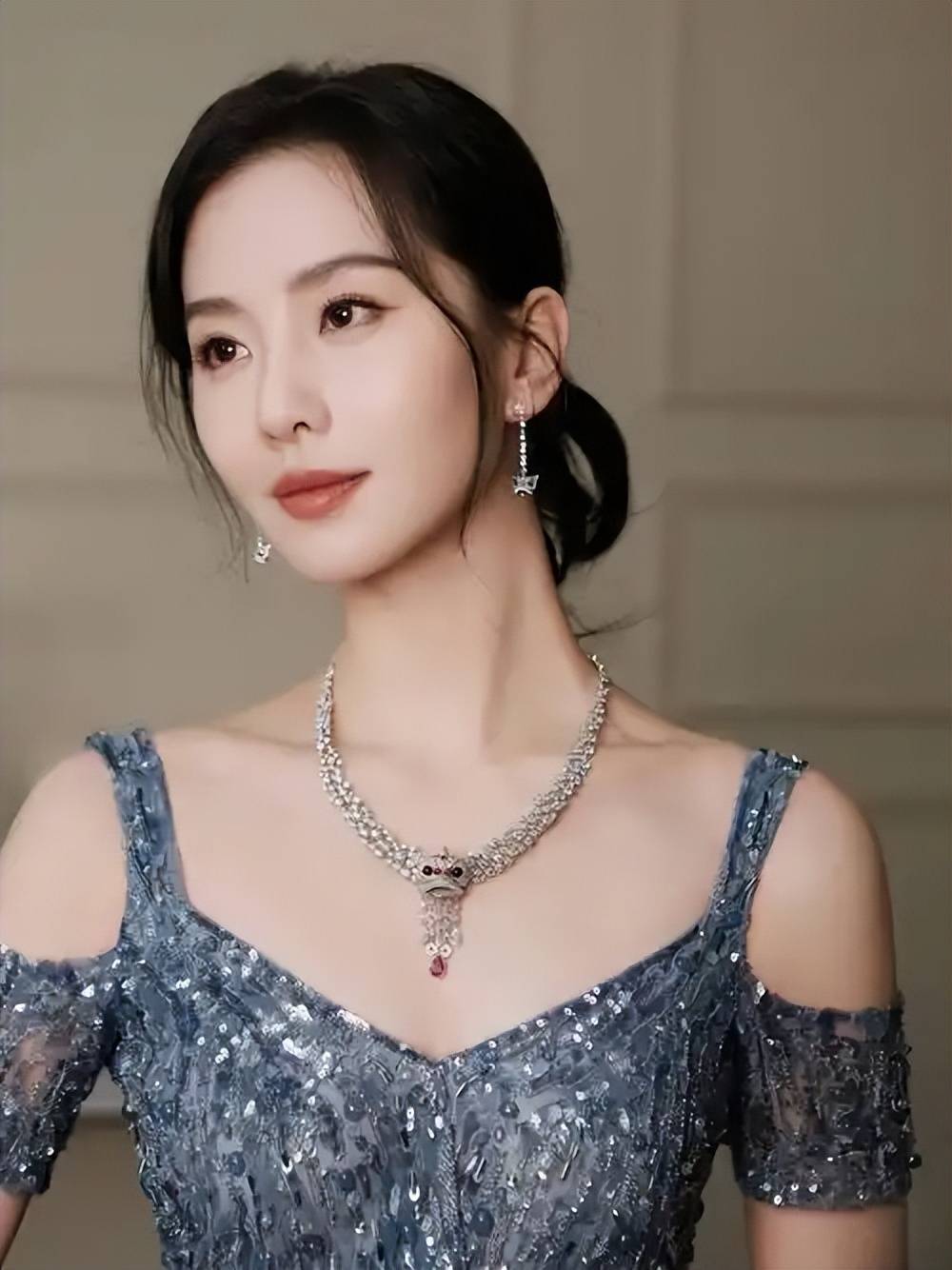 原创            刘诗诗近况引热议，翟潇闻感恩女方，教他消肿秘诀