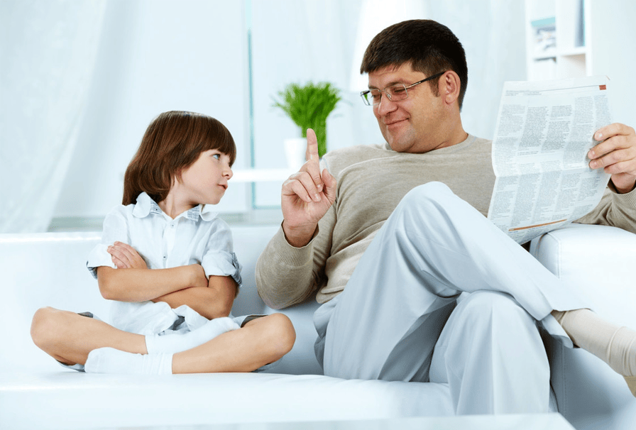 青春期孩子沉迷手机成绩下滑？五招助你解决