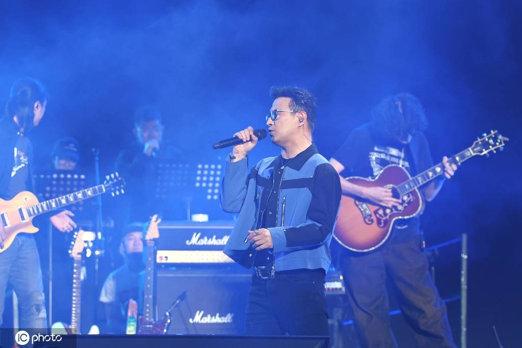 五一假期 汪峰唱响太湖湾音乐节